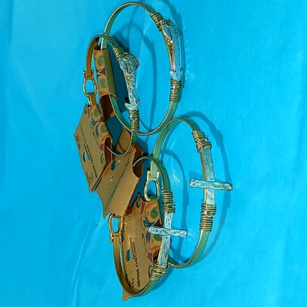 Bangle/Bracelet